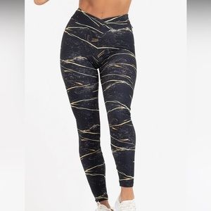 Lici fit TIGER'S EYE V-CUT SCRUNCH LEGGING Size S